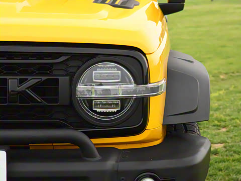 2022�� 2.0T �߾��޶���