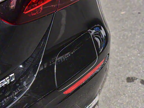 2022�� E 350 e L ���ʽ��϶����γ�