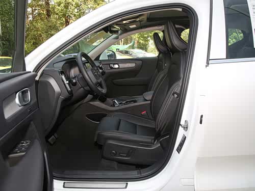 【沃尔沃xc40】沃尔沃_沃尔沃xc40报价_沃尔沃xc40图片_汽车之家