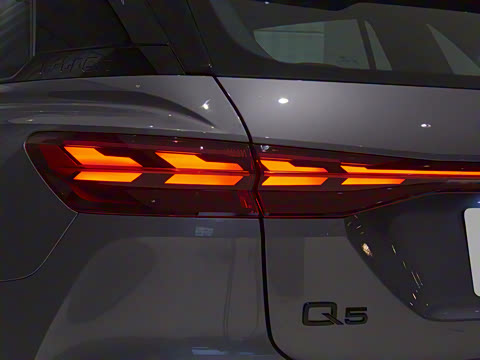 2023�� 40 e-tron ��ҫ�� Ӱ��ʿ��