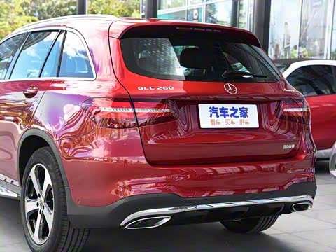 2019�� GLC 260 4MATIC ������