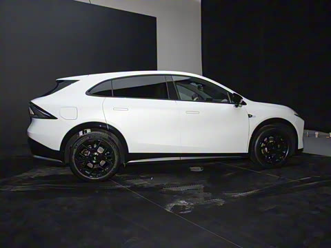 2025�� 702 �������� Ultra