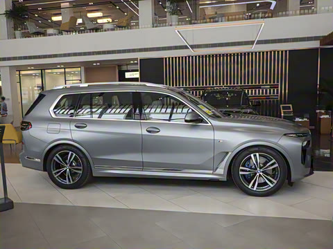 2024�� xDrive40i ������M�˶���װ