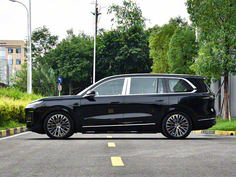 2025�� ����Ultra