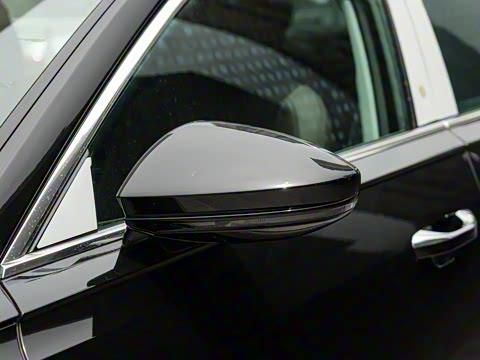 2026�� A8L 45 TFSI quattro ������