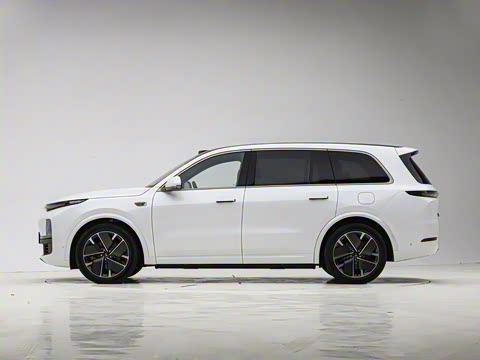 2025�� Ultra ���ܻ��°�