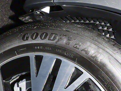 2025�� �Ŀ� GLA 220