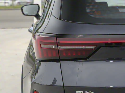 2023�� 1.5T CVT�����а�