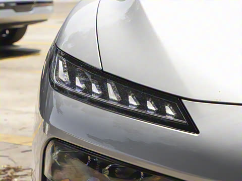 2025�� ���� 650ProѲ����