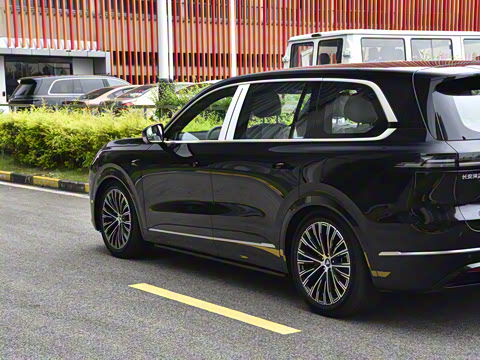 2025�� ����Ultra