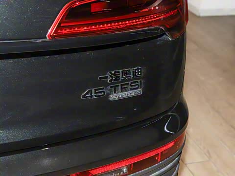 2025�� quattro 45�����ذ� 45 TFSI ������