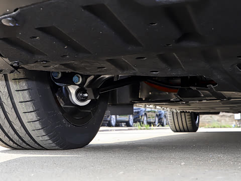 2025�� ���� 550ProѲ����