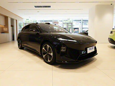 2025�� 75kWh Touring