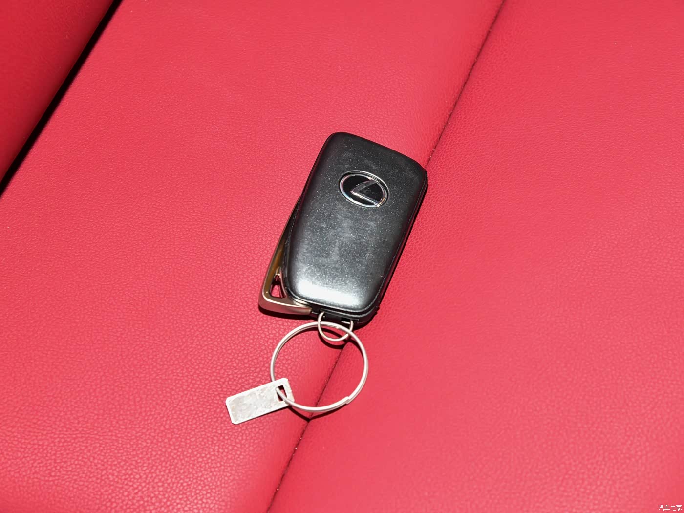 nx  2018款 200 全驱 锋尚版 国vi车辆提供:北京广通雷克萨斯咨询电话