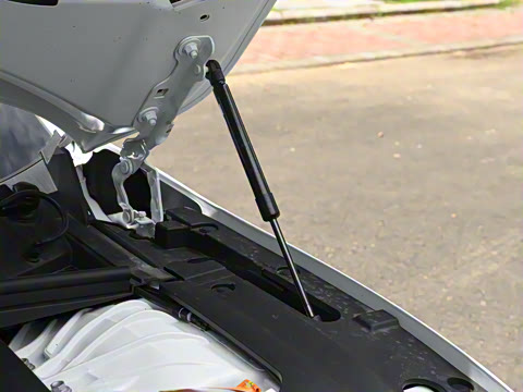 2025�� 75kWh Touring