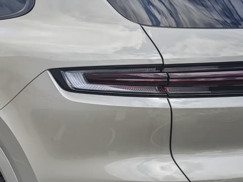 2025�� Cayenne 3.0T ���ΰ�