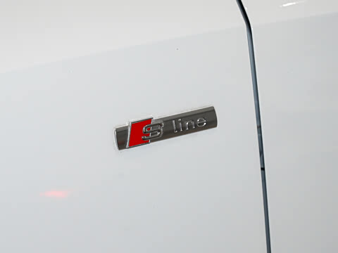 2025��  quattro 45�����ذ� 40TFSI ʱ����