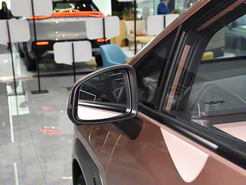 2022�� Plus 70 �Ƽ���