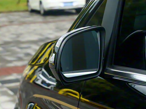 2024�� V 260 L �۷��