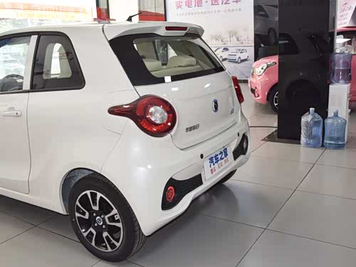 【华晨新日i03 2021款】华晨新日_华晨新日i03 2021款报价_图片_汽车