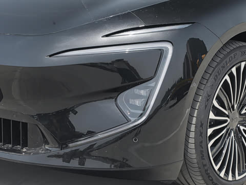 2025�� �Ŀ� Max�����