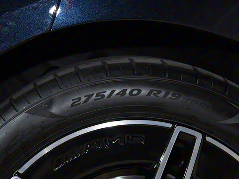 2024�� E 300 L �����˶���