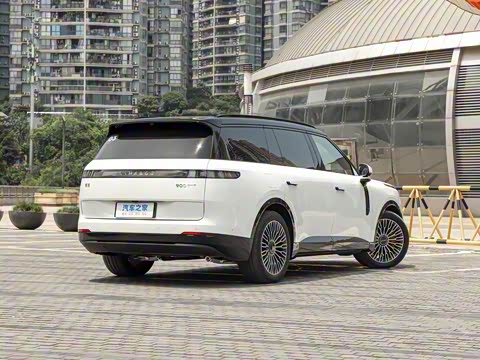 2025�� 2.0T ̽����