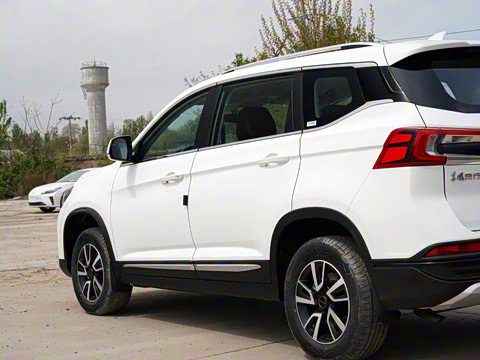 2023�� ʢ���� 1.6L �ֶ�׷�ΰ� ����