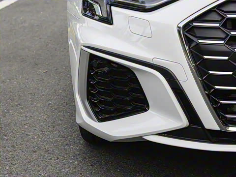 2023�� �Ŀ� A3L Limousine 35 TFSI ��ȡ�˶���