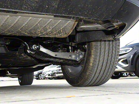 2023�� 40 TFSI ������