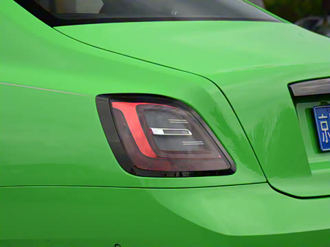 2022�� 6.7T Black Badge