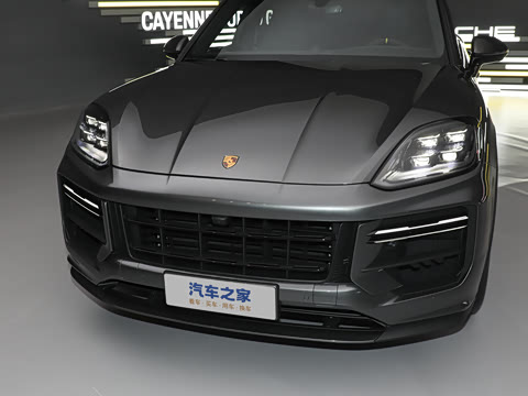 2024�� Cayenne Coup�� Turbo GT 4.0T