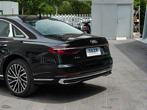 2026�� A8L 45 TFSI quattro ������