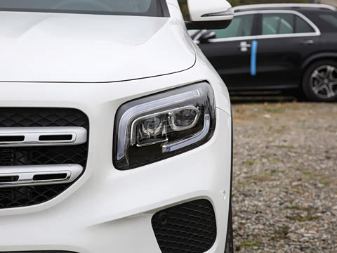 2022�� �Ŀ� GLB 200 ʱ����