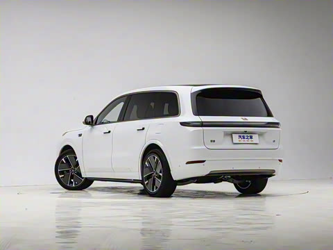 2025�� Ultra ���ܻ��°�