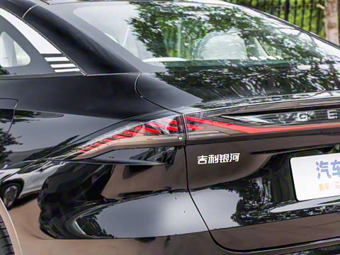 2025�� EM-i 60km ������