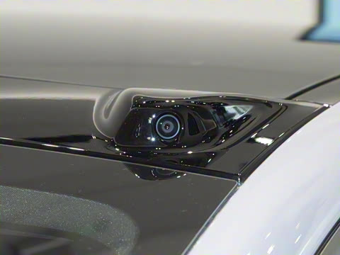 2025�� 75kWh Touring