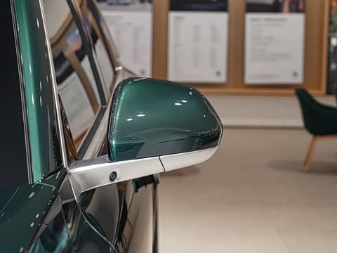 2025�� Ultra ���ܻ��°�