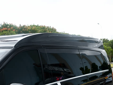 2024�� V 260 L �۷��