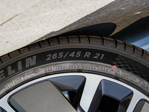 2025�� Pro ���ܻ��°�