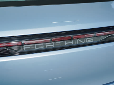 2025�� 555���˰�