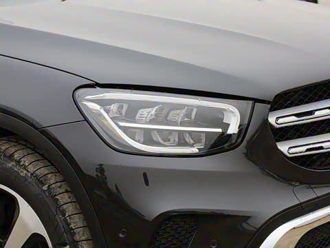 2022�� �Ŀ� GLC 260 L 4MATIC ������