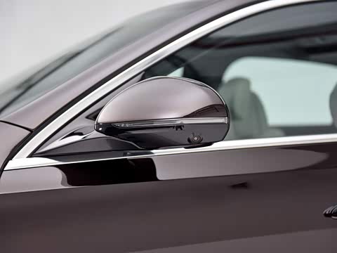 2024�� E 300 L ������