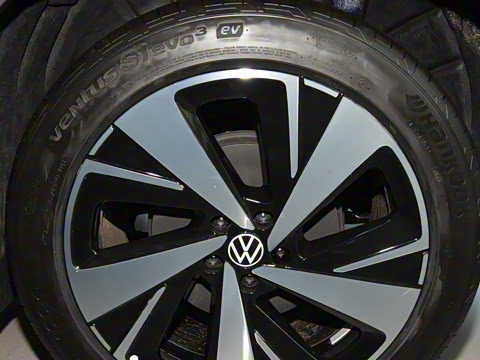 2023�� ������������