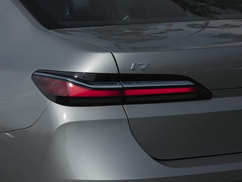 2023�� eDrive50L ����������װ