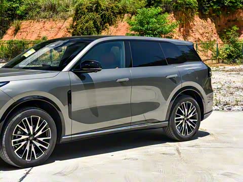 2025�� 215�콢��