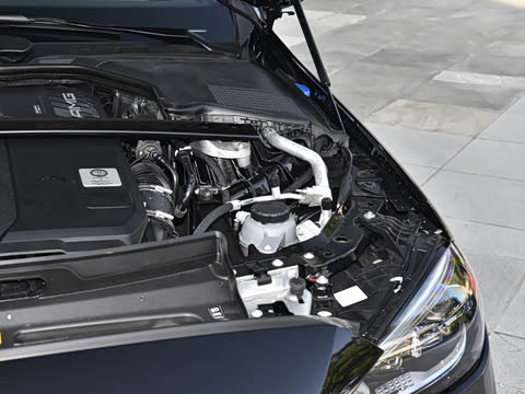 2025�� AMG C 43 4MATIC