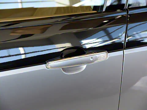 2022�� 5.0 SC V8 565PS SVA�۷崴���ӳ���