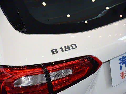 2022�� B 180 ʱ����