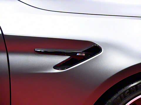 2019�� M5 ������